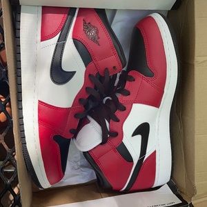 Jordan 1 Chicago bred toe